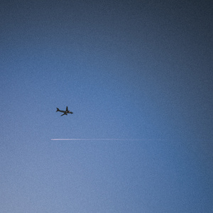 妮可裸乳被爆❌白浆的图片
